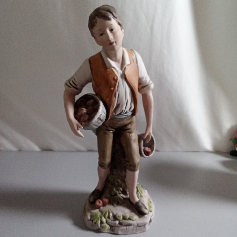 Vintage Homco Porcelain Figurine Boy with Apple Baskets Japan 1414 12.5 inch